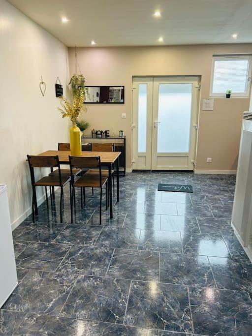 Willa Maison Chez Graz & Virg Calais Zewnętrze zdjęcie